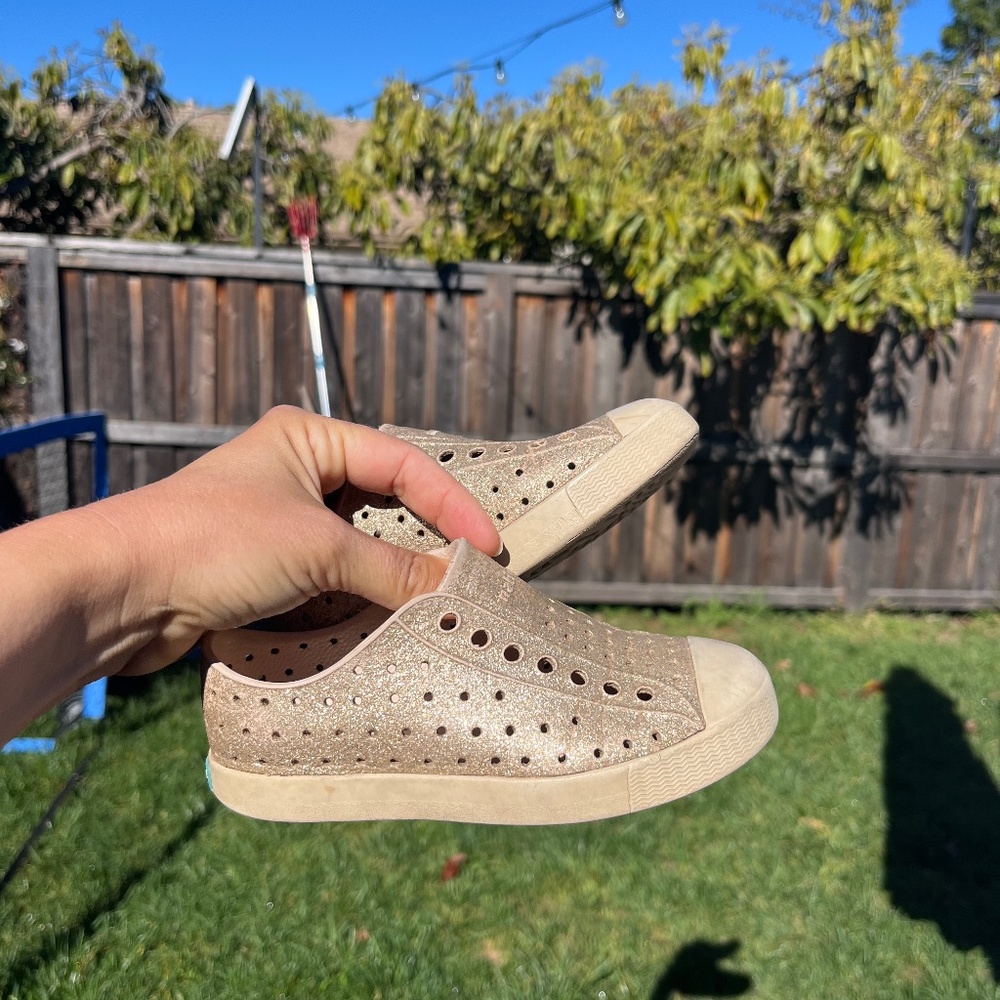 Pink sparkle natives 11